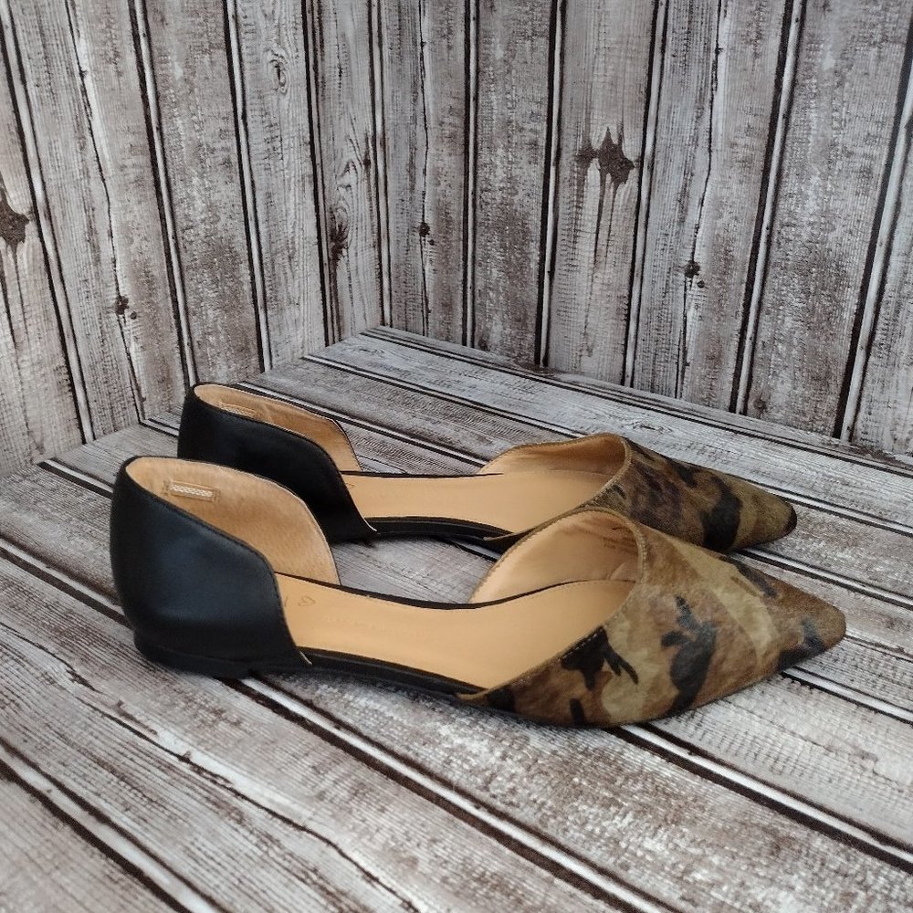 Banana Republic | Pointed Toe d'Orsay Flats Camo Calf Hair 10M EUC